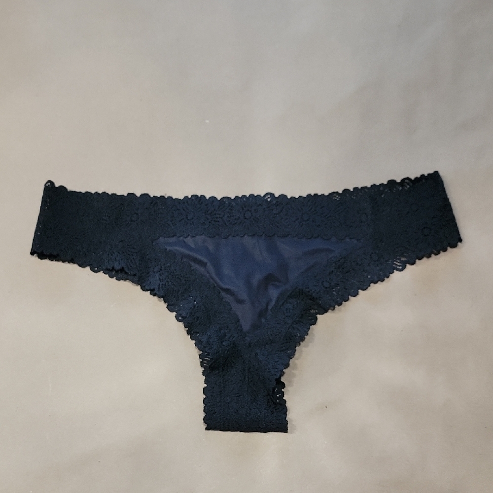 Aerie Size S Black Sunnie Lace Trim Thong Underwear, NEW with Tag